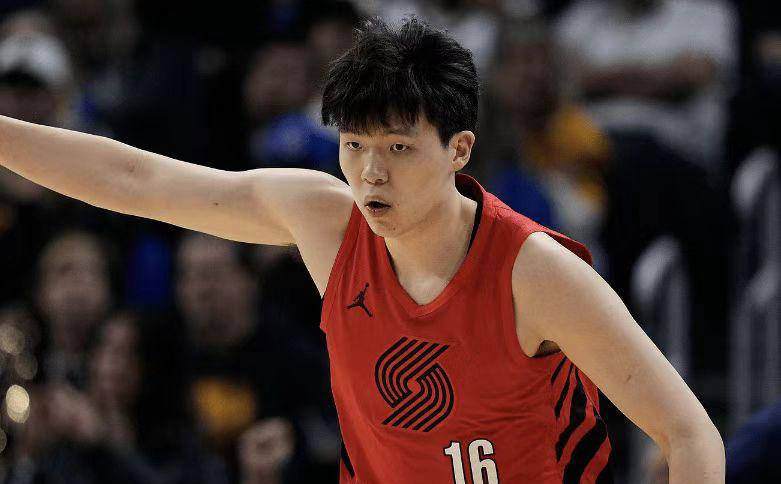 乐动体育官网-清晨萨克拉门托国王备战CBA常规赛，止住颓势细节曝光，更衣室稳定，医务组通报恢复的简单介绍